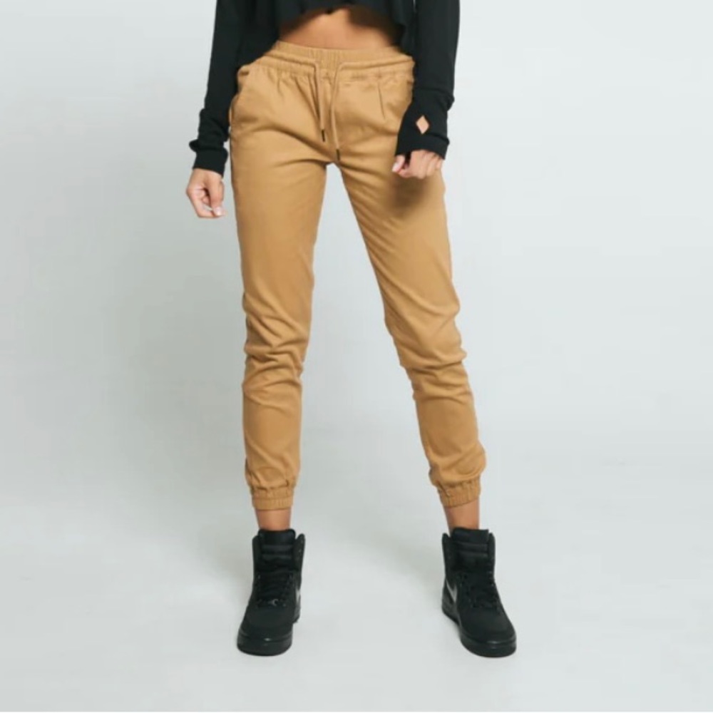 Fairplay All is Fair Women’s Tan Mid Rise Cropped Joggers Size 25